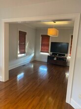 103 W Broad St in Stonington, CT - Building Photo - Building Photo