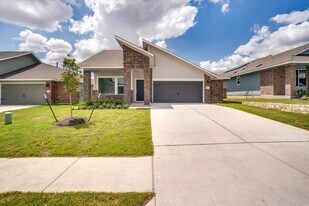 131 Tofalla in Kyle, TX - Building Photo