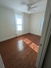 1041 E 75th St in Indianapolis, IN - Building Photo - Building Photo