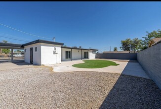 460 N Longmore in Mesa, AZ - Building Photo - Building Photo