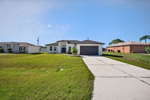 182 NW 6th Ave in Cape Coral, FL - Building Photo