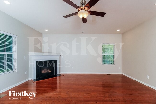 5207 Winterale Ct in McLeansville, NC - Foto de edificio - Building Photo