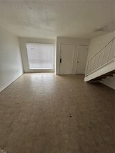 5625 Antoine Dr in Houston, TX - Building Photo - Building Photo