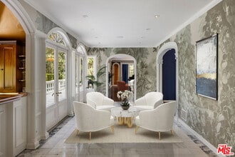 10350 W Sunset Blvd in Los Angeles, CA - Building Photo - Building Photo
