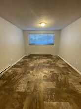 378 8th St SE in Dickinson, ND - Building Photo - Building Photo