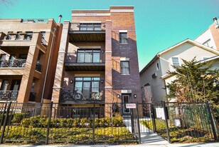 4334 N Ashland Ave, Unit G in Chicago, IL - Building Photo