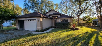 10343 Patrick Dr in Leesburg, FL - Building Photo - Building Photo