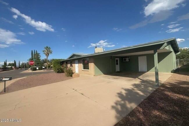 property at 5030 E Evergreen Dr