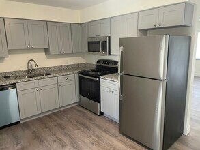 16841 Juanita Ave in Ft. Myers, FL - Building Photo - Building Photo