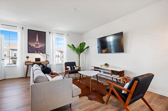 191 Clifton Mnr in Falling Waters, WV - Building Photo - Building Photo