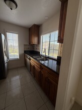 2554 Olive Dr, Unit 171 in Palmdale, CA - Building Photo - Building Photo