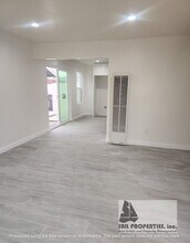 916 Delaware St in Huntington Beach, CA - Building Photo - Building Photo