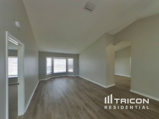 13410 Maureen Ave in Spring Hill, FL - Building Photo - Building Photo