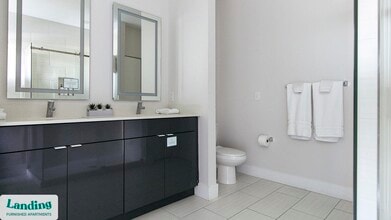 4950 W Prescott St, Unit 5205 in Tampa, FL - Foto de edificio - Building Photo