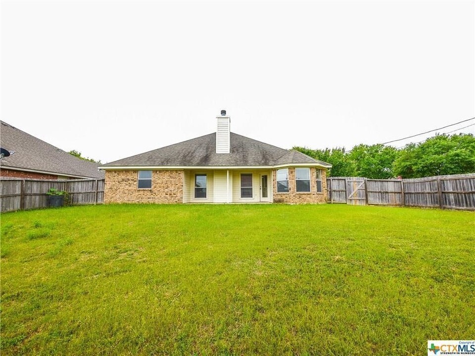 1813 Rally Ln in Harker Heights, TX - Building Photo