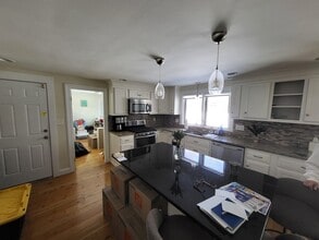 347 Lake St in Haverhill, MA - Building Photo - Building Photo