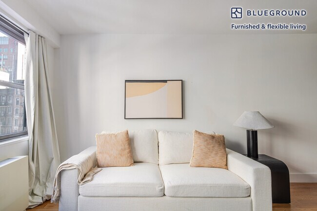 160 E 88th St in New York, NY - Building Photo - Building Photo