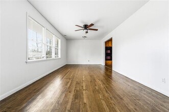 45 Chaffin Rd in Roswell, GA - Foto de edificio - Building Photo