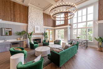 Park Hill at Issaquah in Issaquah, WA - Building Photo - Building Photo