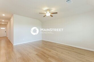 1018 Round Bale Rd in Hutto, TX - Building Photo - Building Photo