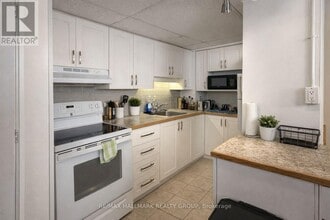 86 Gilchrist Ave in Ottawa, ON - Building Photo - Building Photo