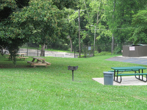 Gardens at Knoxwood in Knoxville, TN - Foto de edificio - Building Photo