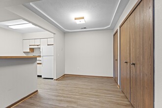 2108 Stirrup Ln in Toledo, OH - Building Photo - Building Photo