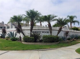 8281 Cherrywood Cir in Huntington Beach, CA - Building Photo
