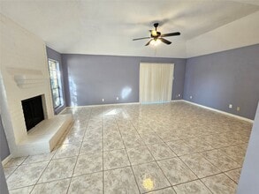 16226 Villaret Dr in Houston, TX - Building Photo - Building Photo