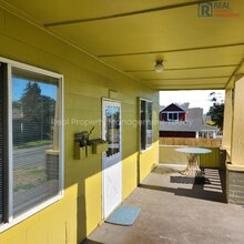 1651 S 35th St-Unit -Unit A in Tacoma, WA - Building Photo - Building Photo