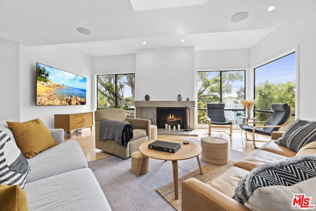 2607 2nd St in Santa Monica, CA - Building Photo