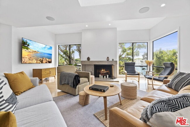 property at 2607 2nd St