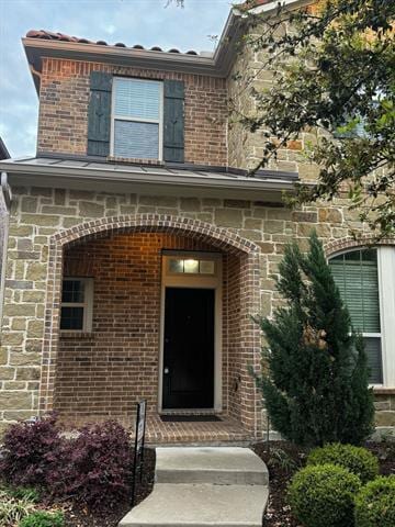 property at 6626 DeLeon St