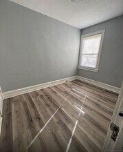 301 Dover St in Bridgeport, CT - Building Photo - Building Photo