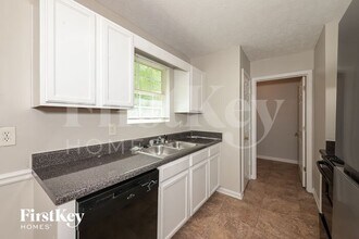 1529 Locomotive Dr NE in Conyers, GA - Building Photo - Building Photo