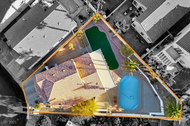 property at 1704 Pinion Mesa Ct