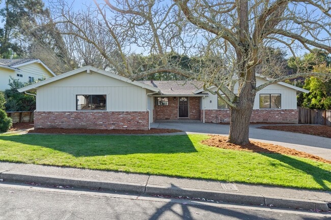 property at 4 Pimentel Ct