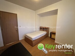 7630 S Yakima Ave in Tacoma, WA - Building Photo - Building Photo