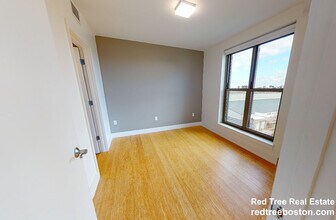 40 Malvern St in Boston, MA - Foto de edificio - Building Photo