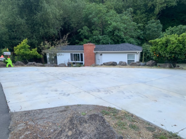 5560 Crow Canyon Rd in Castro Valley, CA - Building Photo - Building Photo