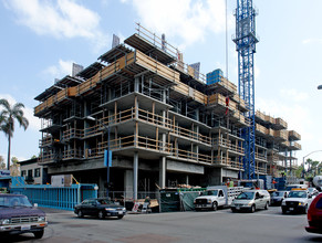 Ten Fifty B in San Diego, CA - Foto de edificio - Building Photo