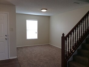 9594 W Stargazer Dr in Pendleton, IN - Foto de edificio - Building Photo