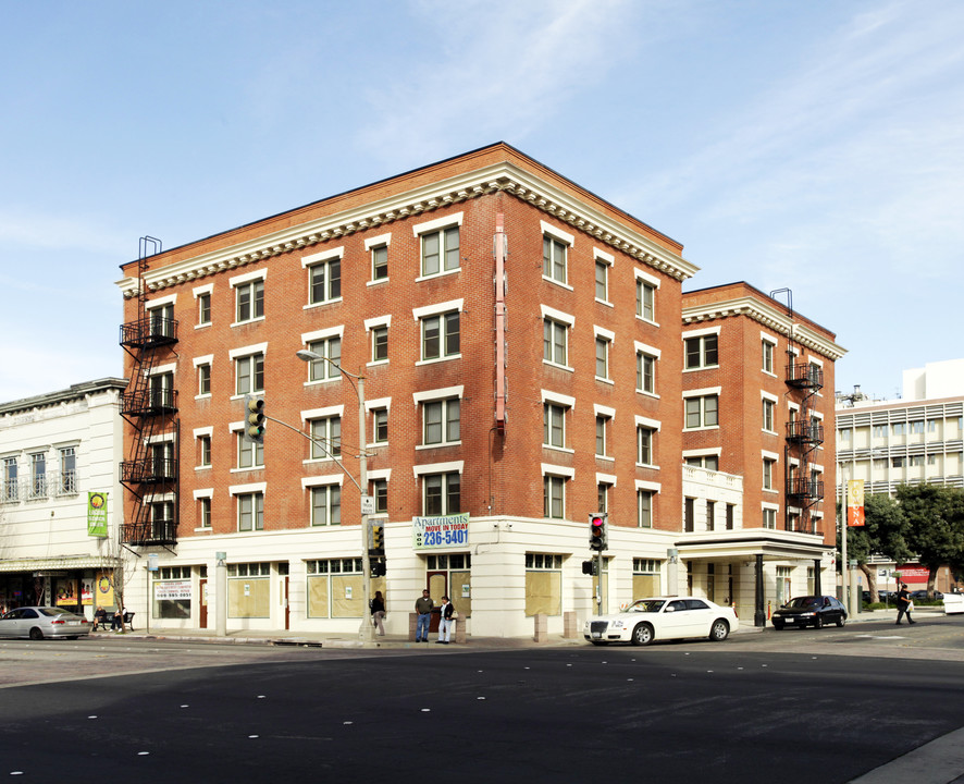 The Mayfair Apartments in Pomona, CA - Building Photo