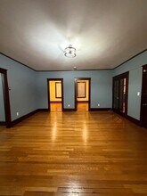 466 Locust St, Unit 2 in Fall River, MA - Building Photo - Building Photo