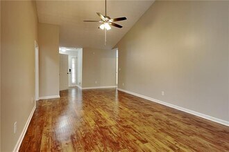 405 Windsor Brook Ln SE in Lawrenceville, GA - Building Photo - Building Photo