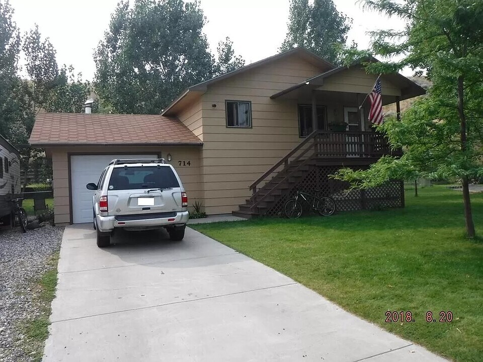 714 Canyon View Ct in Cody, WY - Building Photo