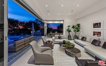 2630 Eden Pl in Beverly Hills, CA - Building Photo - Building Photo