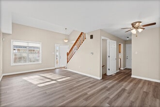 3490 Willowview Ct in Aurora, IL - Building Photo - Building Photo