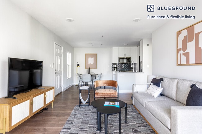 900 High School Way in Mountain View, CA - Building Photo - Building Photo