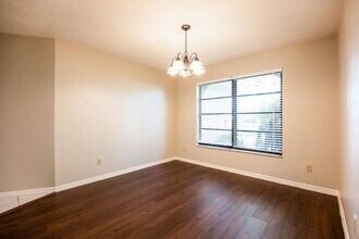 1432 SE 17th Terrace in Cape Coral, FL - Foto de edificio - Building Photo